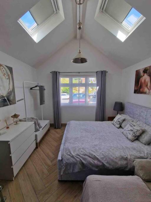 Lovely Studio Annex In Lilliput Poole Bagian luar foto